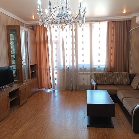 Rent Inn Yerevan On Arami Street מראה חיצוני תמונה